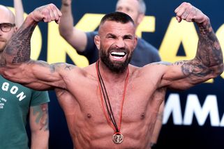 PŘEHLEDNĚ: Drogy, byty, Lamborghini. Co víme o zásahu u Vémoly